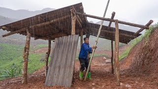 Cutting down trees, transporting timber, and building a pig pen on a rainy day | Family farm 