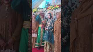 Foto tante Dengan pengantin yang viral
