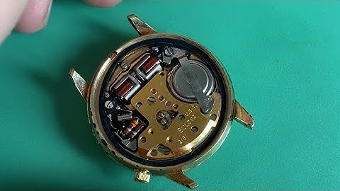 How I changed the battery on a Bulova Accutron tuning fork watch.