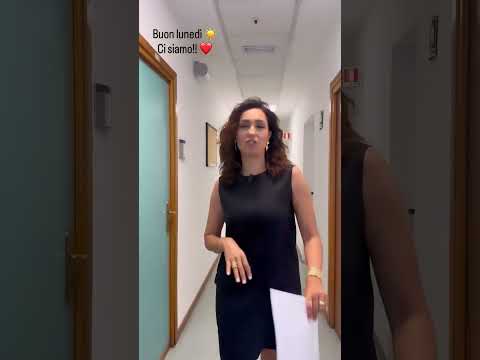 Video Vabbè ma Caterina Balivo che prima di andare in onda ammette di avere il ciclo