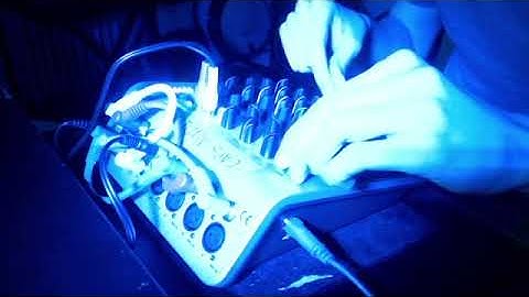 No Input Mixing (Improvisation 8)