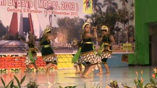 Download Lagu Tari Panah/Arrow Traditional Dance MP3