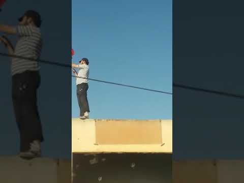 رفع العلم السوري في بلدة محجة على الدوائر الحكومية