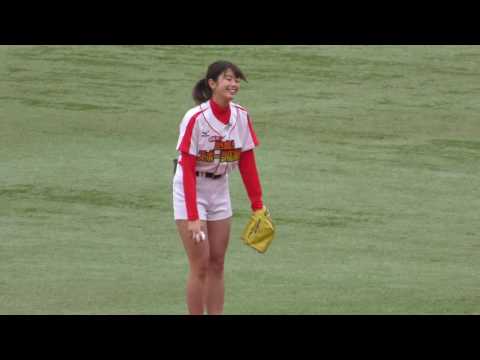 Japanese girl Amazing pitch