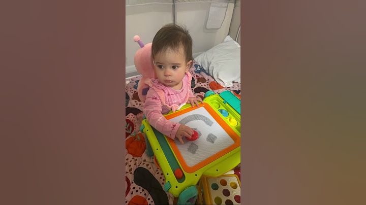 Baby girl draws smiley face #baby #cute #trending