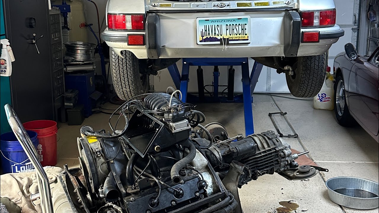 1973.5 Porsche 911T Sportomatic Engine & Transmission Out #havasuporsche