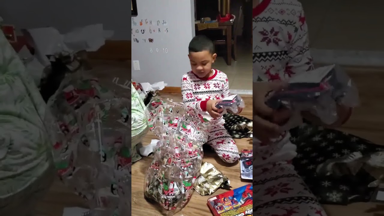 James be good boy in Christmas and get Christmas present ￼