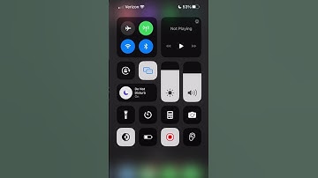 💡How to cast the screen of your iOS device with #XGIMI #projector?  🤔#portableprojector