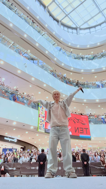 stunning time with #WayZenNies #NCTzens in #SHANGHAI #TEN #李永钦 #텐 #STUNNER #NCT #WayV #威神V
