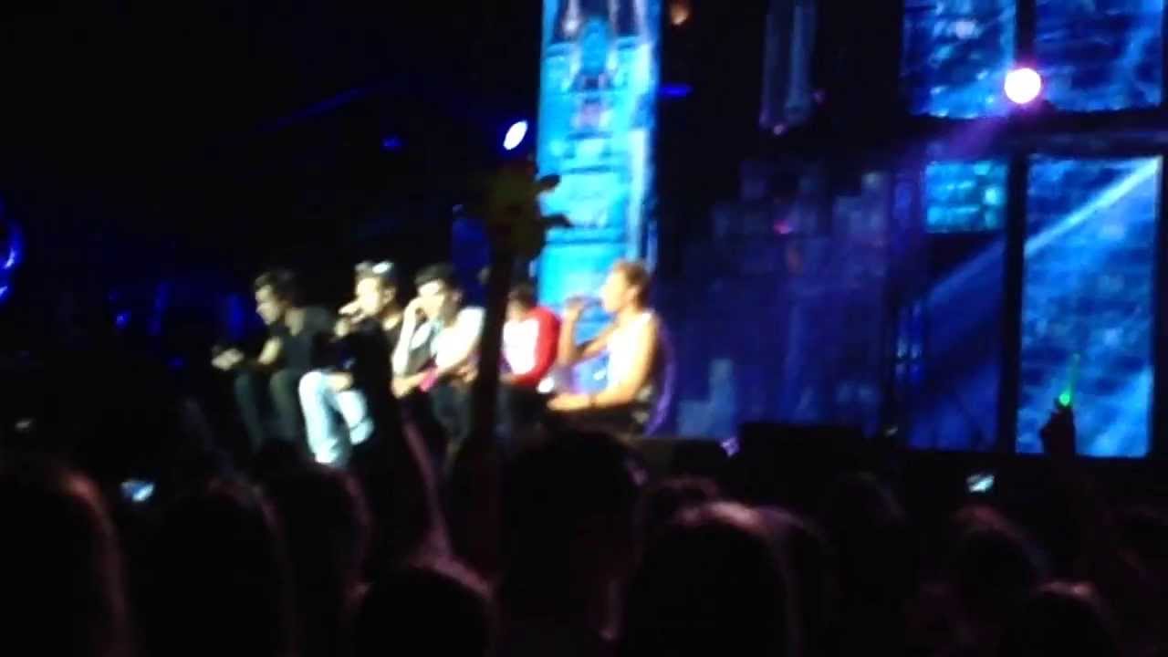 Last First Kiss and Moments (Part One) - One Direction - Christchurch, New Zealand 10/10/13 TMHT HD