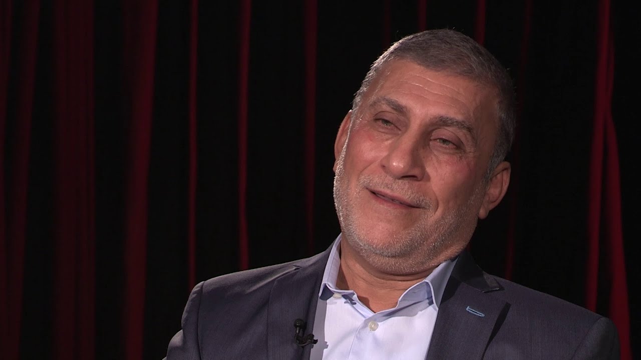 السياسي عزت الشهبندرفي المشهد