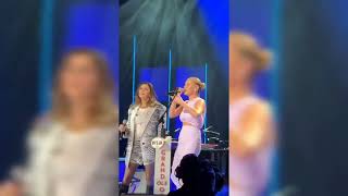 Kelsea Ballerini - To The Men That Love Women After Heartbreak (Live)