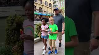 Bushman Scare Prank In San Antonio