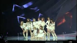 [FANCAM] 111129 SNSD - The Boys @ MAMA 2011 SIngapore