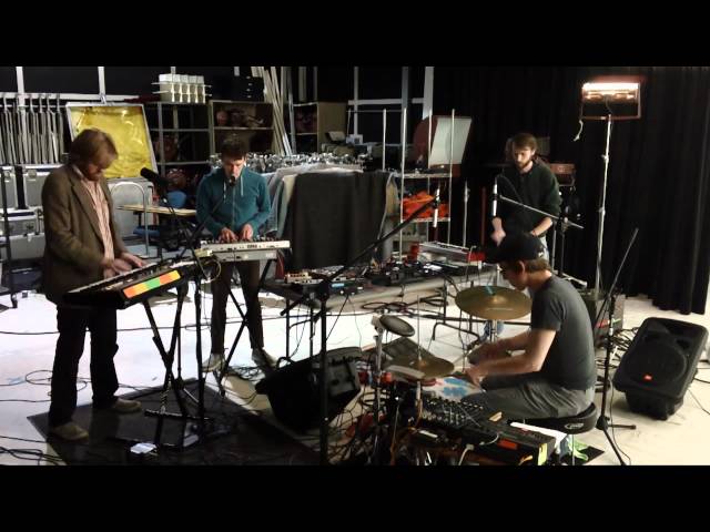 Chandeliers - SugarScoop [Live on WNUR Airplay] class=