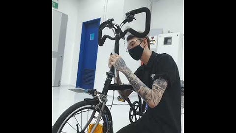 Bike Frame Protection Film Installation - Brompton Bikes