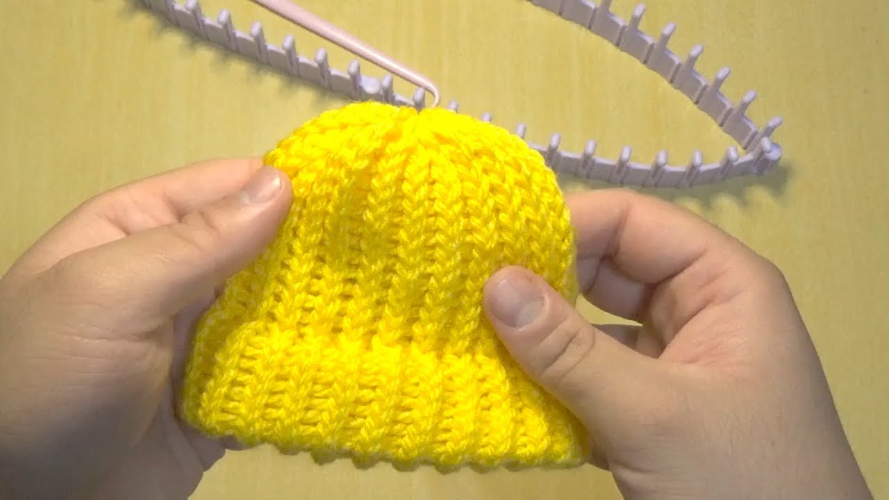 Como fazer uma touca ou gorro de lã no tear circular flexível da Daiso ...