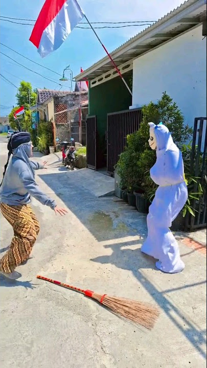 CHASED BY A GHOULDER | HILARIOUS TIKTOK NURRAYNI25