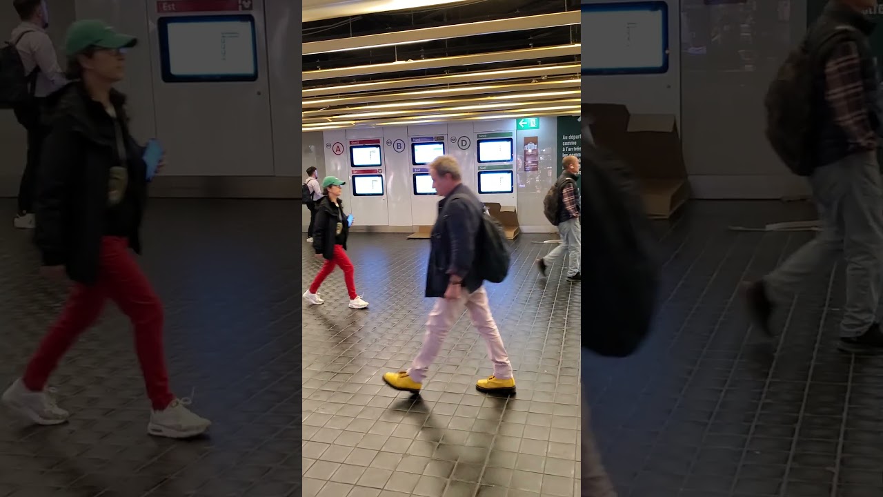 SDF fait son lit à la station Chatelet-Les-Halles/ Homeless life in Paris