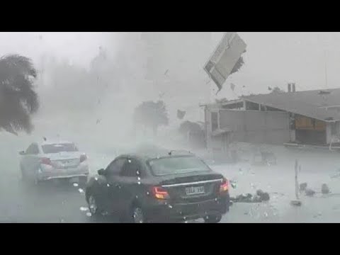 Vidéo: Extreme Tornado Tours: La Façon La Plus Excitante De Voir Une Tempête