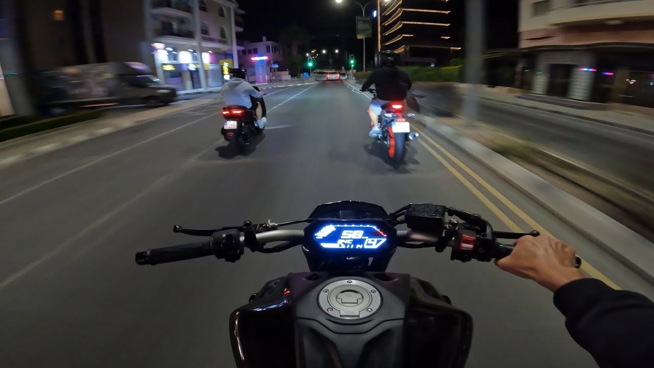 YAMAHA MT-07 PURE SOUND | Midnight Group Ride