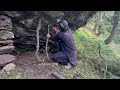 Build a  cave shelter inside the Rocks