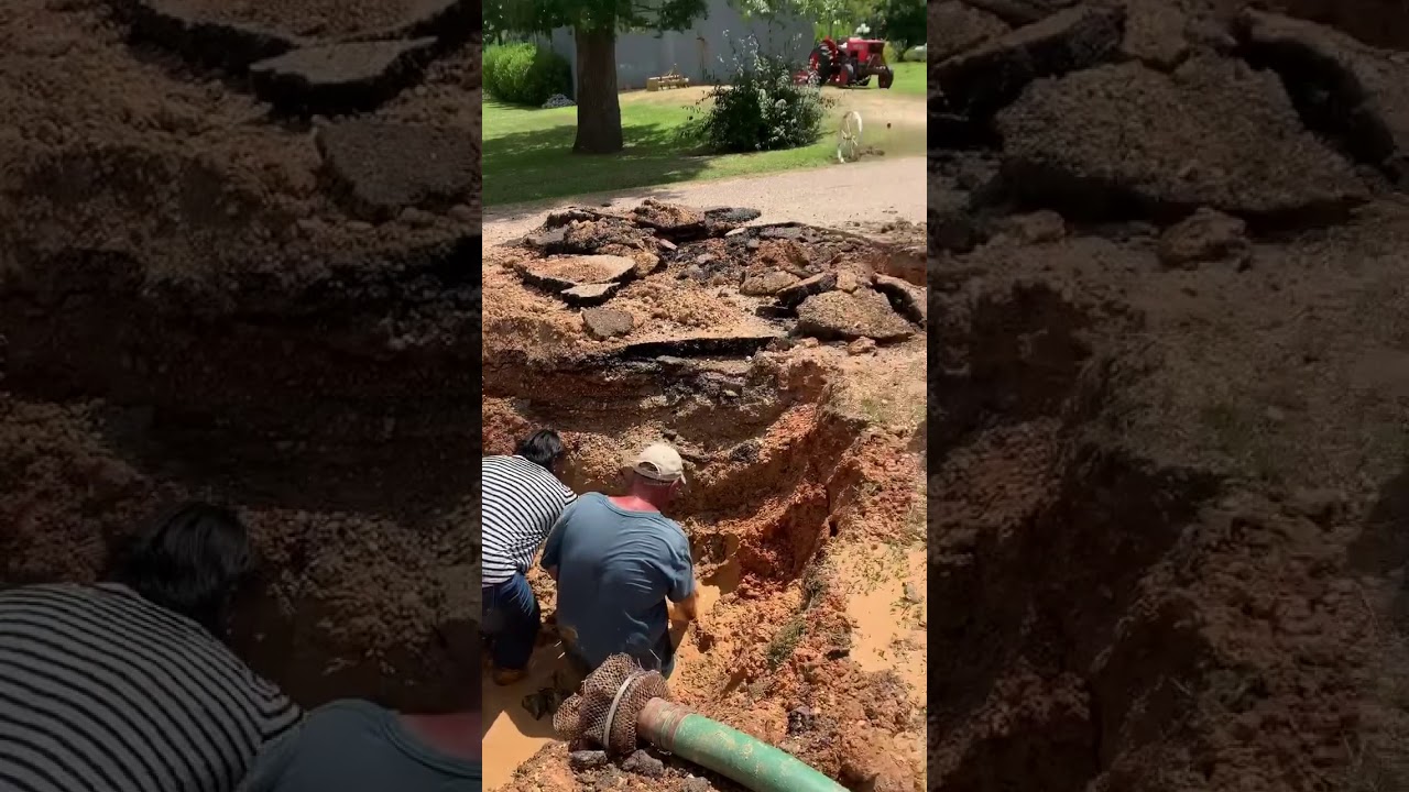Hermitage Arkansas Mayor Helps With Water Leak YouTube
