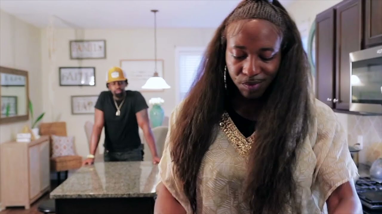 The Samones | A Mona Samone Show Clip 1