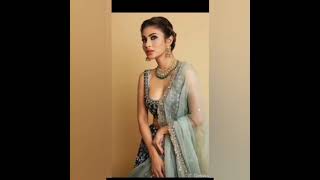 Patali Kamariya Mouni Roy Song