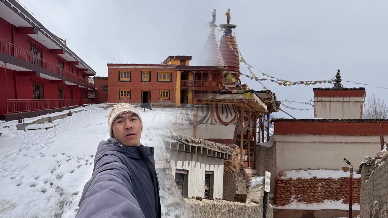 QUITE DIFFICULT TO DRIVE ON SNOW ⛄️ ( UPPER MUSTANG ) ￼