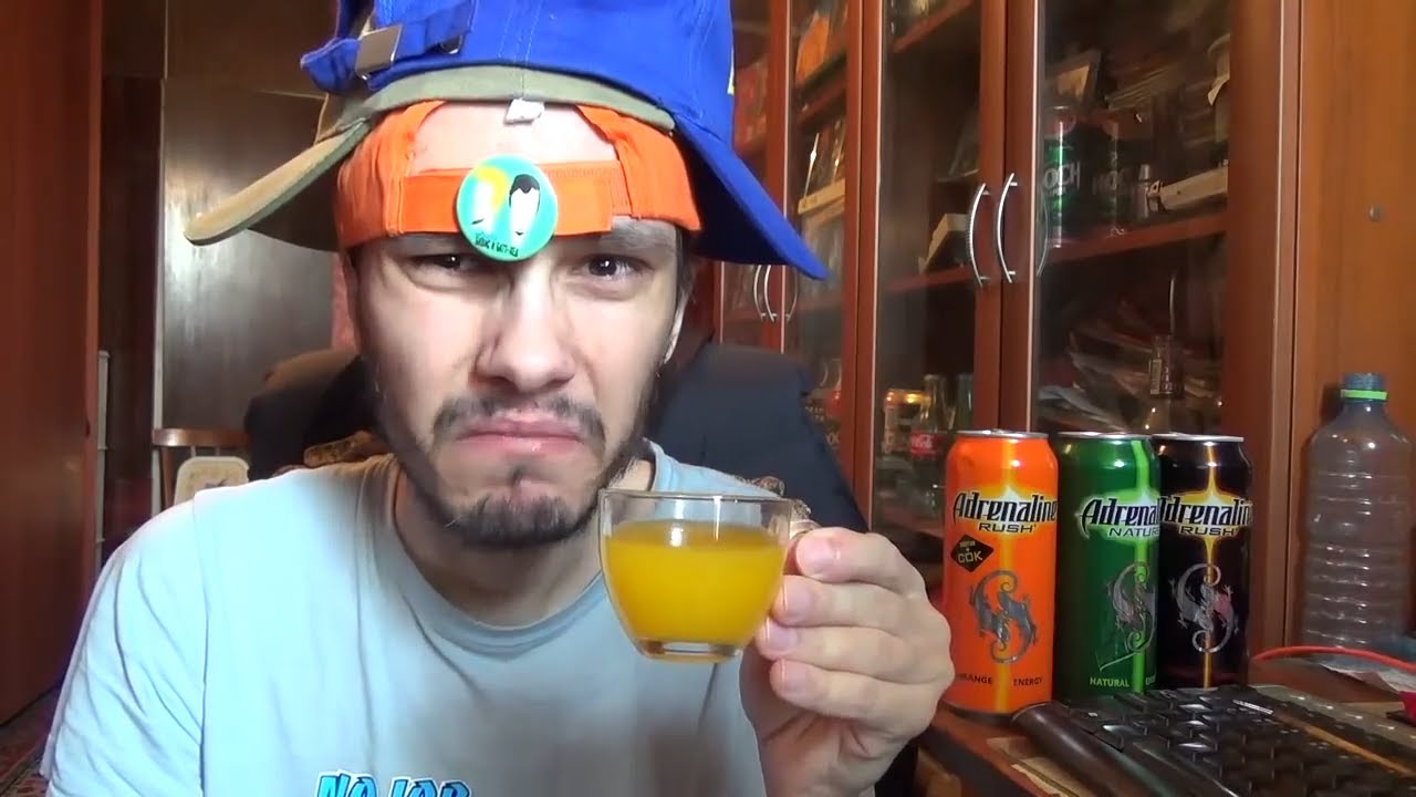 Adrenaline Rush Orange и круасан 7 days с кремом какао