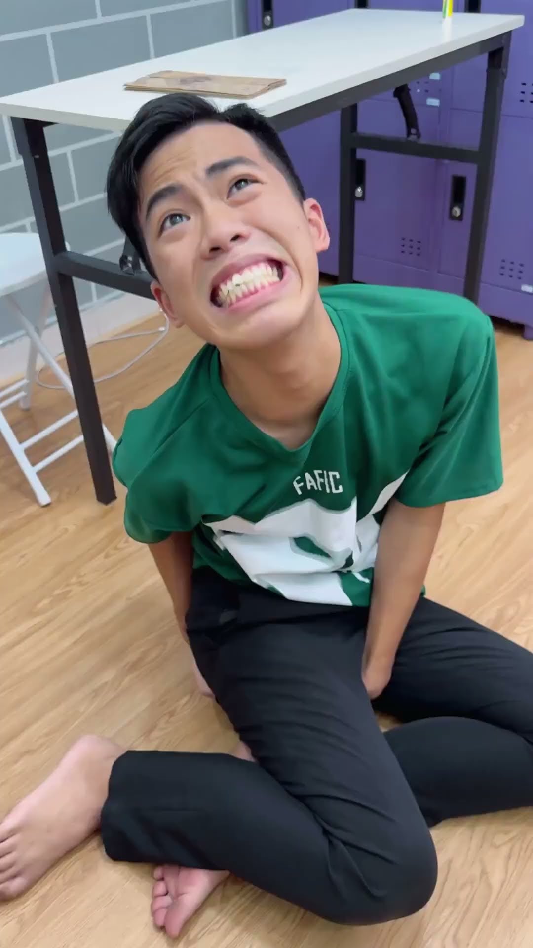 LNS shorts: The boy is constipated ??
