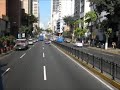 Sonido de avenida - calle - calzada con trafico ligero autobuses coches- para uso de todo tipo
