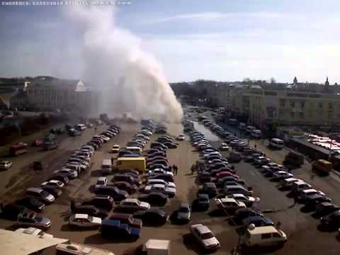 В Смоленске на Колхозной площади бьёт фонтан кипятка