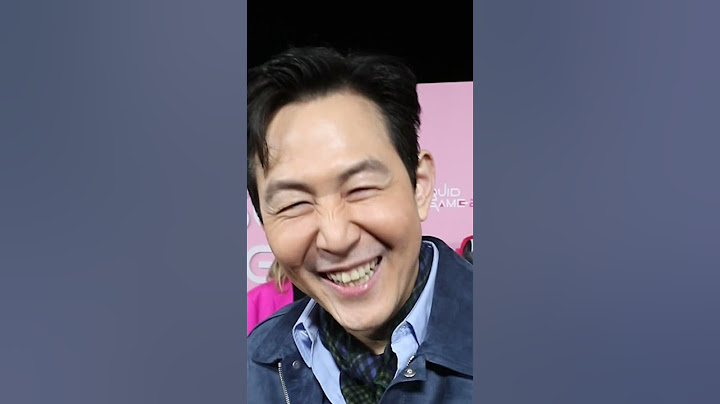 Squid Game's Lee Jung Jae Plays This Or That Korean Food