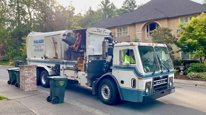 Walker Garbage Service- Mack LEU Labrie Helping Hand Garbage Truck!!