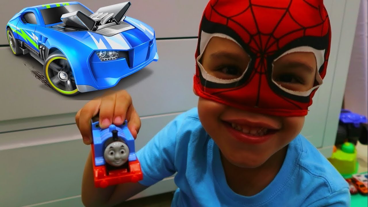 SUPER PISTA DE HOT WHEELS NO QUARTO DO PEQUENO ARANHA YouTube Quarto Hot Weels ~ SUPER PISTA DE HOT WHEELS NO QUARTO DO PEQUENO ARANHA YouTube