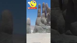 the real big 🤚 Hand in 🌍Google Earth