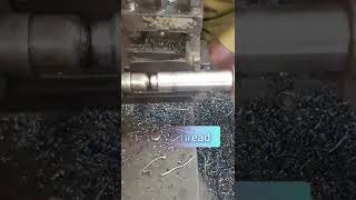 Cut A Thread 3 Phase Motor Shaft #shorts #mgmechanical #Lathemachine #cutathread #3phasemotor