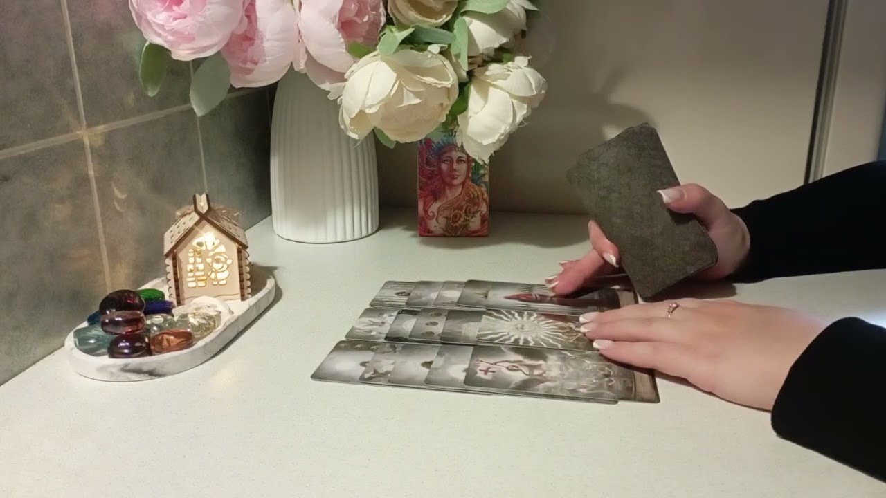 Его мысли о вас прямо сейчас 💕  #таро #гадания #tarot 