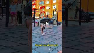This is calisthenics at another level. #motivation #fitnesseverywhere #calisthenics #streetworkout