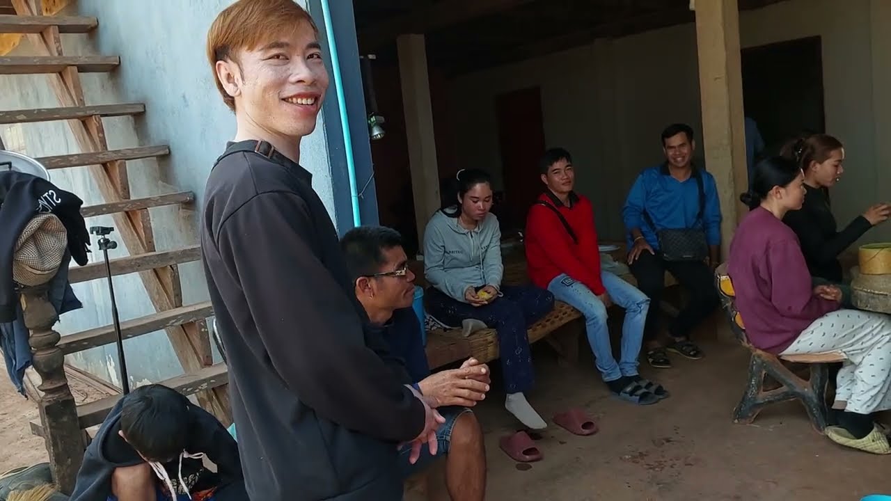 ทีมงานมาครบแล้วมาช่วยล้างถ้วยล้างจาน