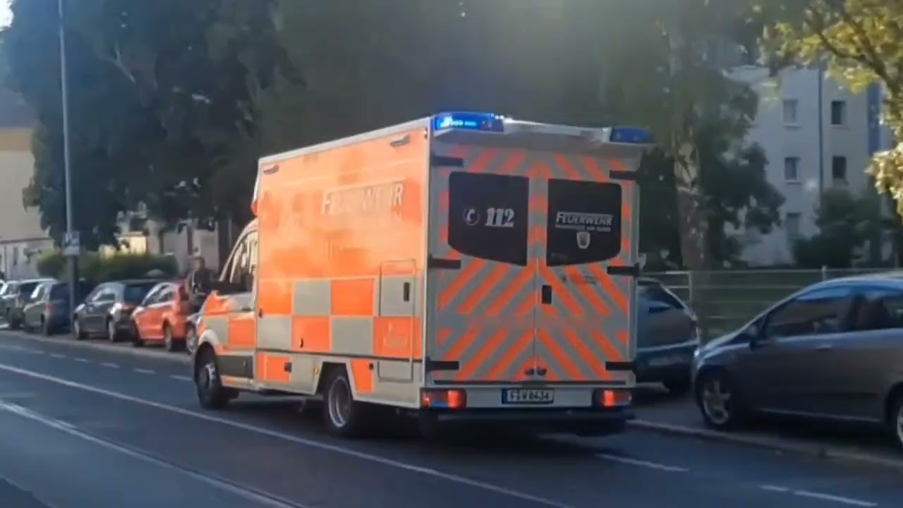 Rettungswagen Short Mix