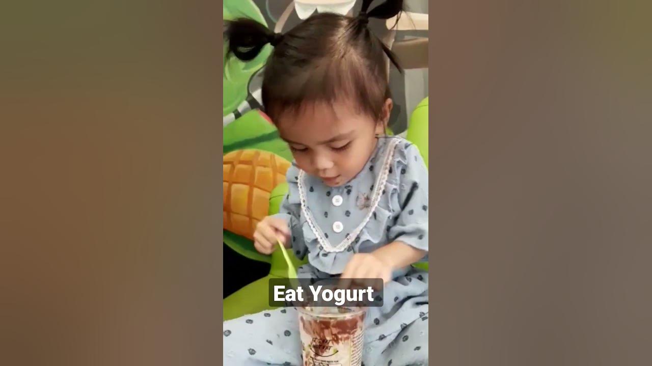 baby-eat-yogurt-youtube