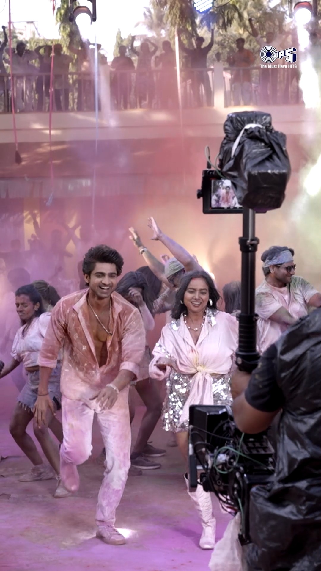 #HoliyaMeinUdeReGulal dropping on 5th March to make your playlist more colourful  #LegacyRoots