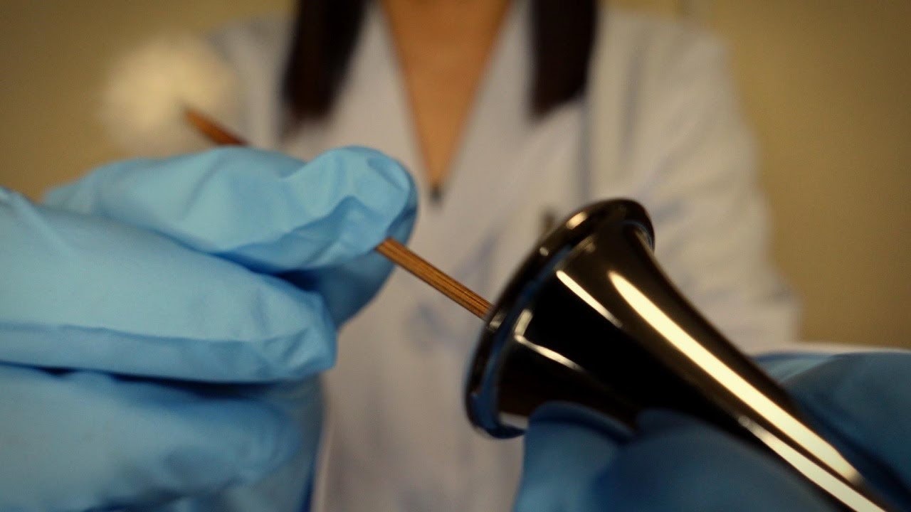 【ASMR】鼓膜検査と耳垢を剥がしながら奥まで刺激する耳かき Deep Ear Cleaning (No Talking)