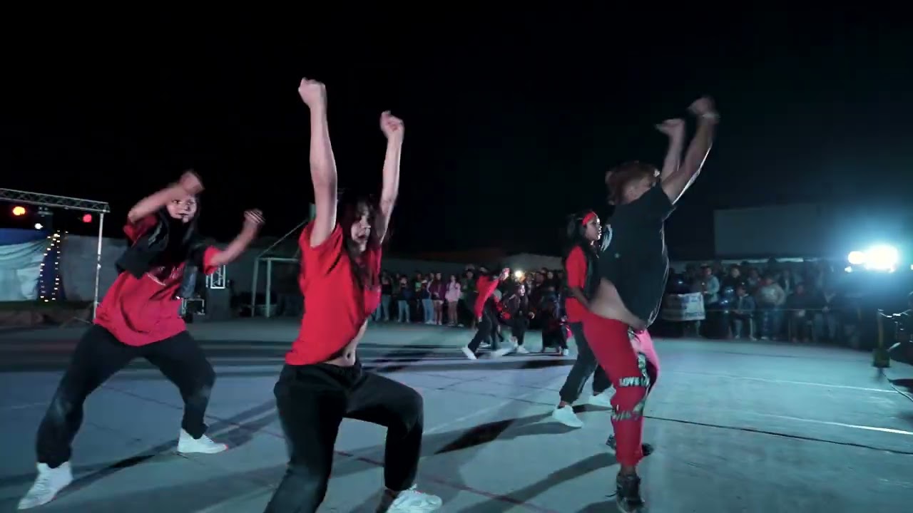 Presentación de buzo y chomba | PROMO 2024