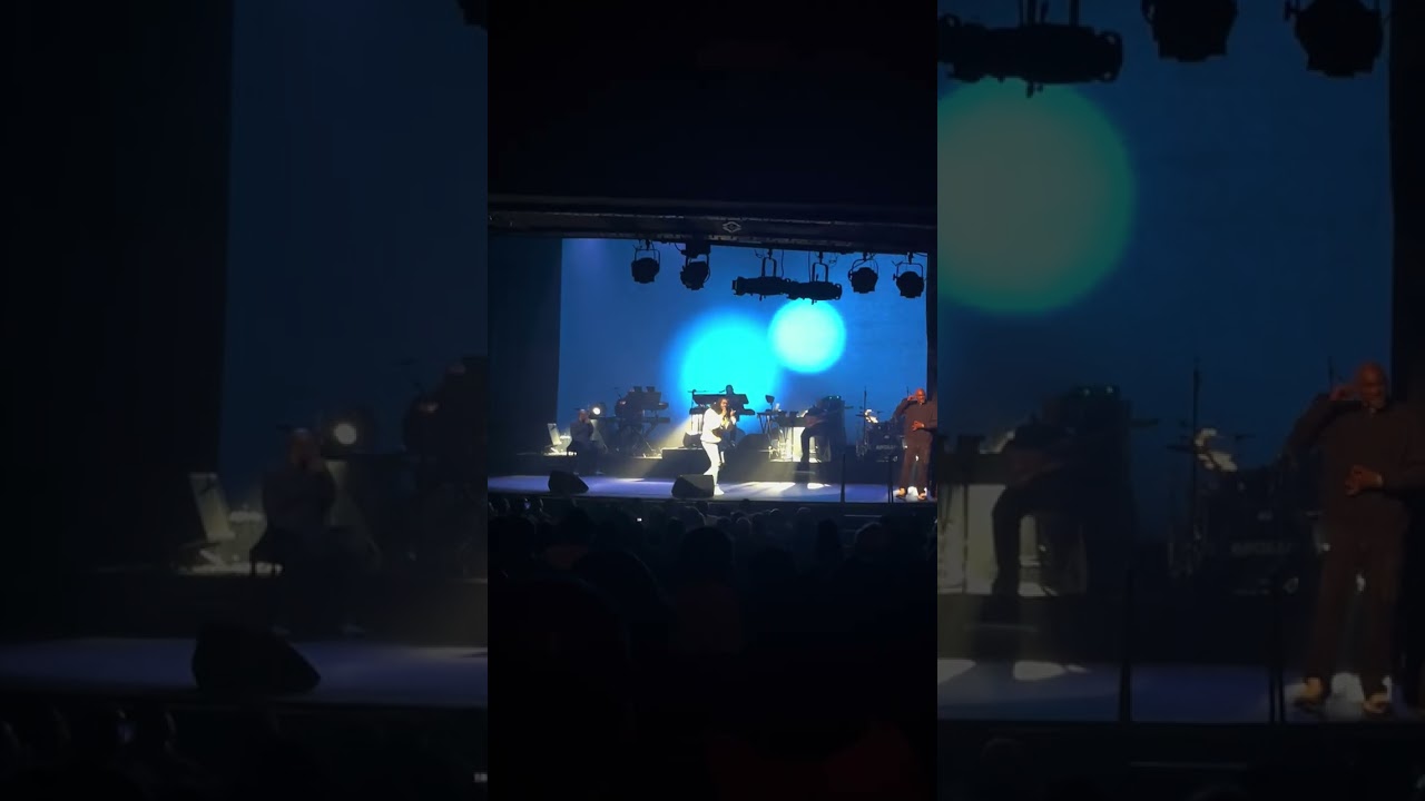 J. Loft Apollo Theatre Performance 2025