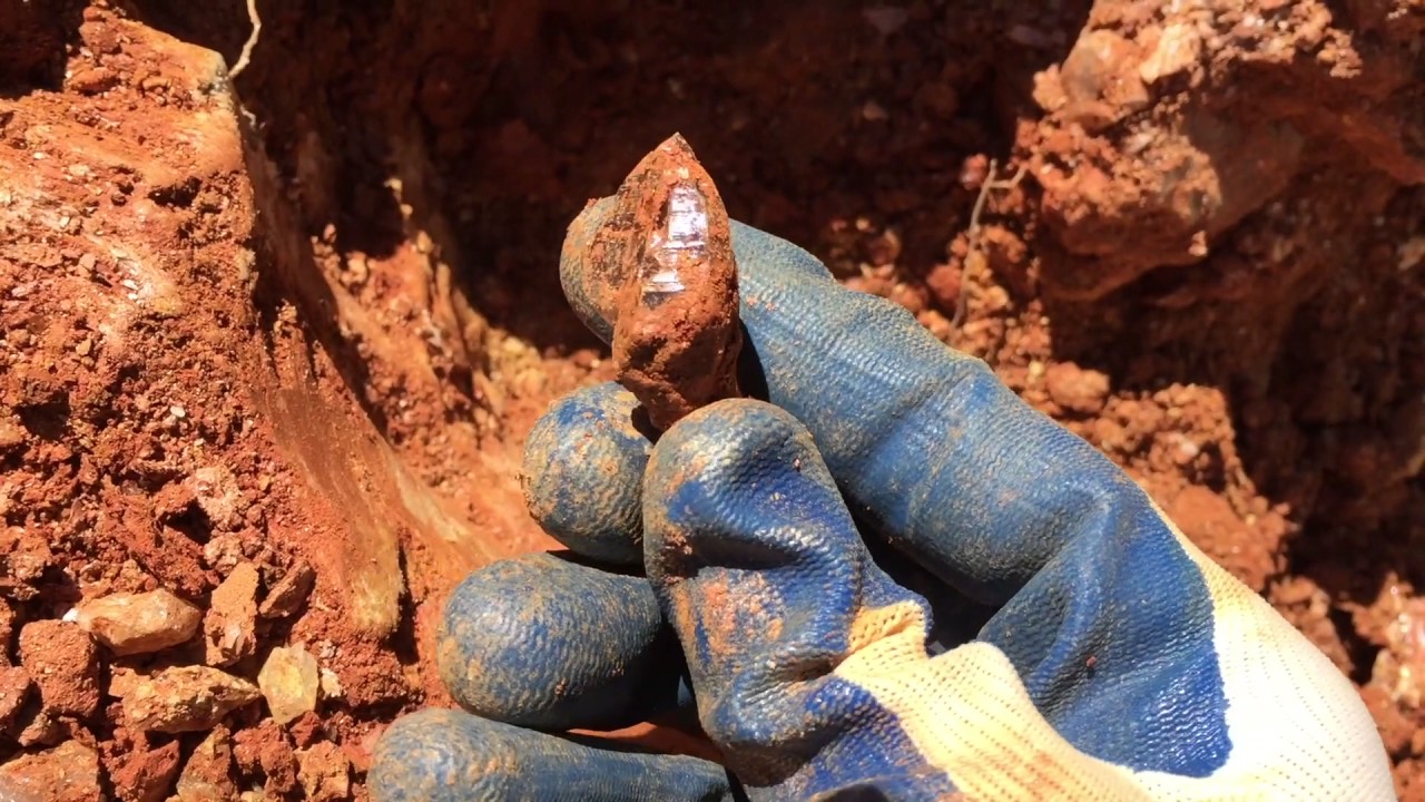 Wake Co. crystals digging Oct. 22, 2016 YouTube