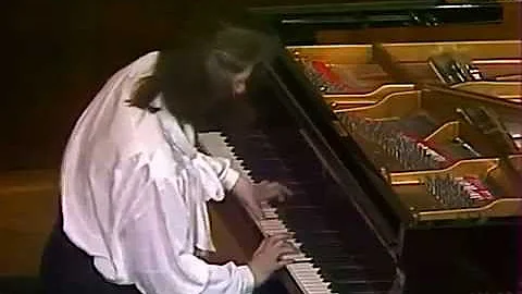 Elena Richter plays Scriabin Five Preludes op. 74 ...
